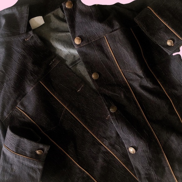 Vintage Oversized Denim Jacket with gold details💫 - Picture 3 of 5